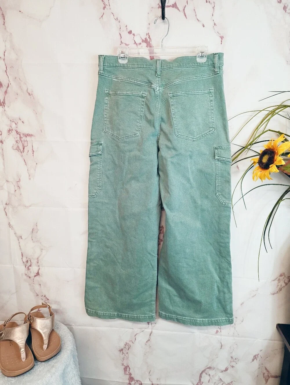 GAP High Rise Stride Ankle Cargo Jeans Sage Green Wide Leg Size 12 Long - Picture 4 of 6
